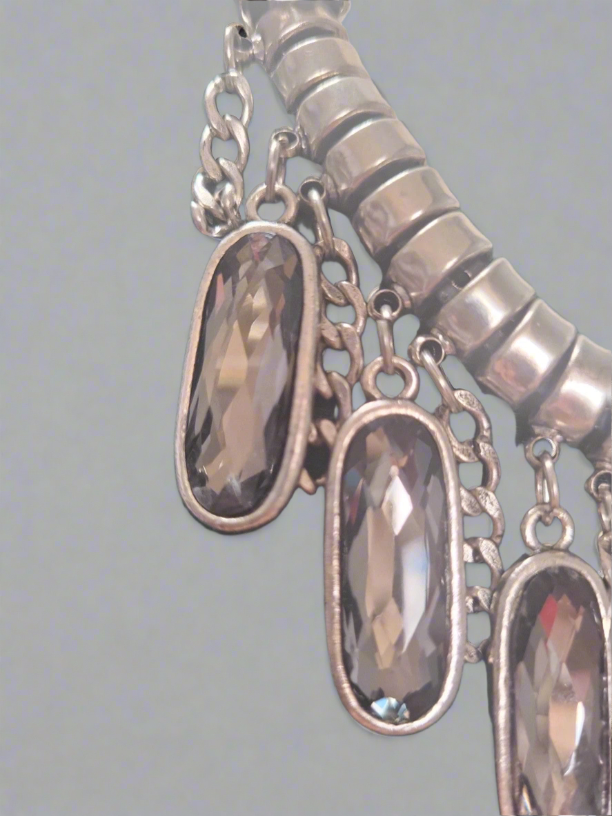 Statement necklace