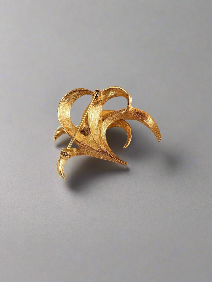 Art nouveau brooch