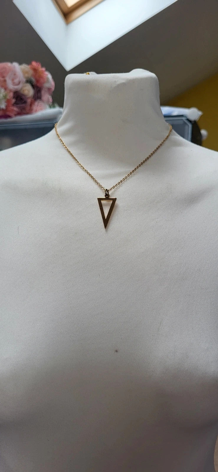 Simply stunning costume necklace