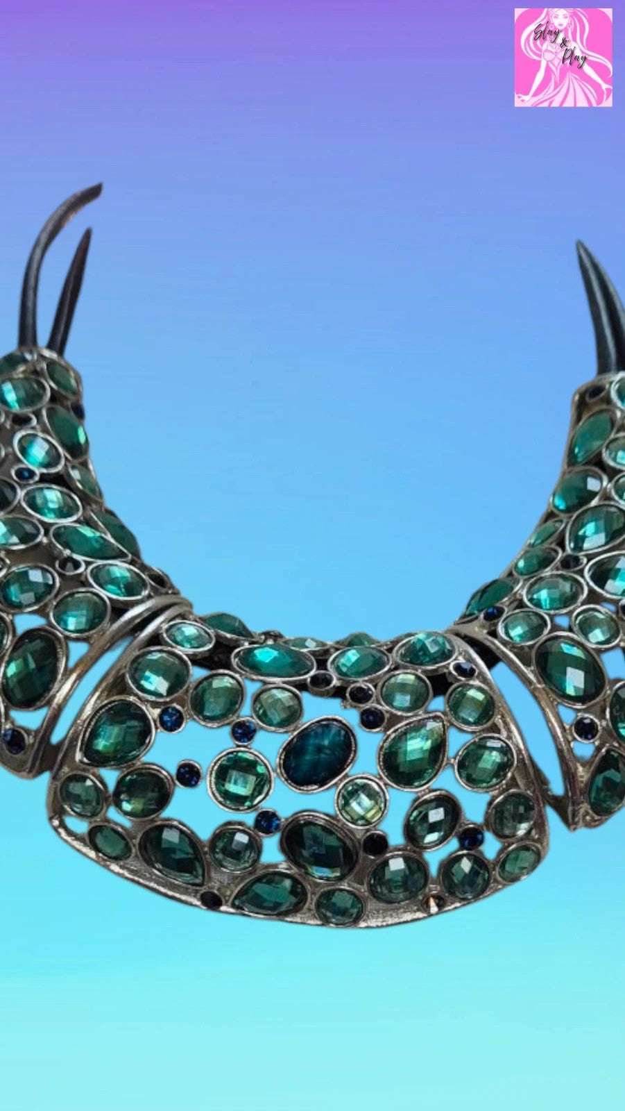 Stunning statement necklace