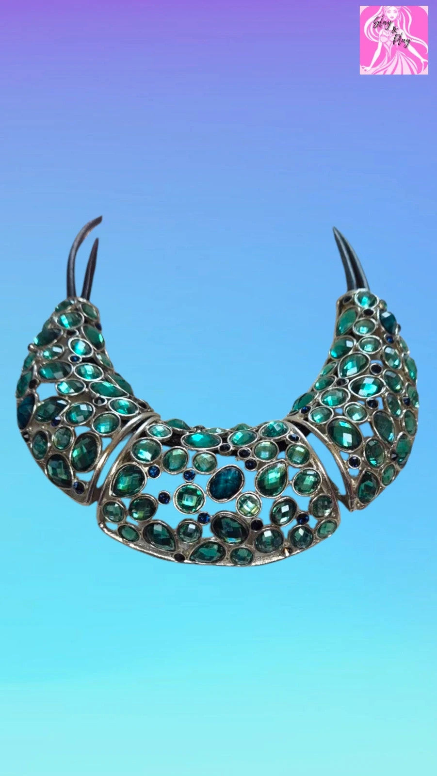 Stunning statement necklace