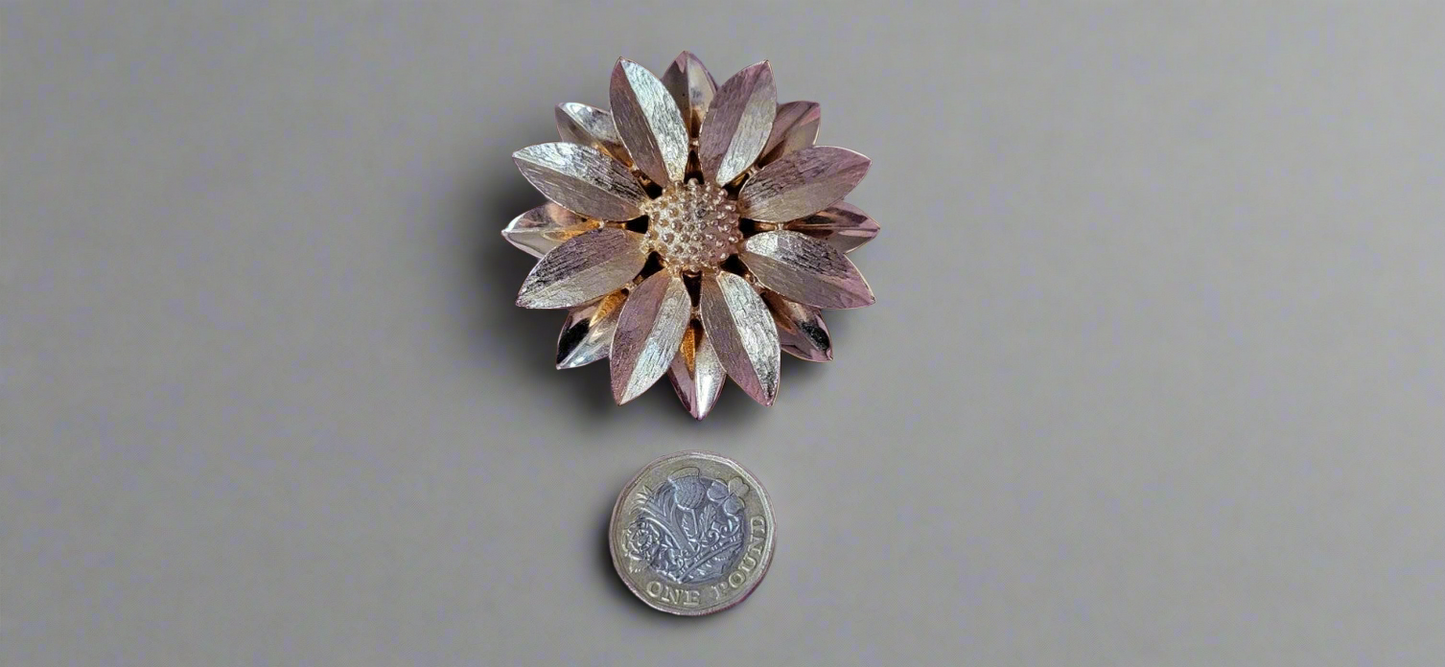 Sarah Coventry vintage flower brooch