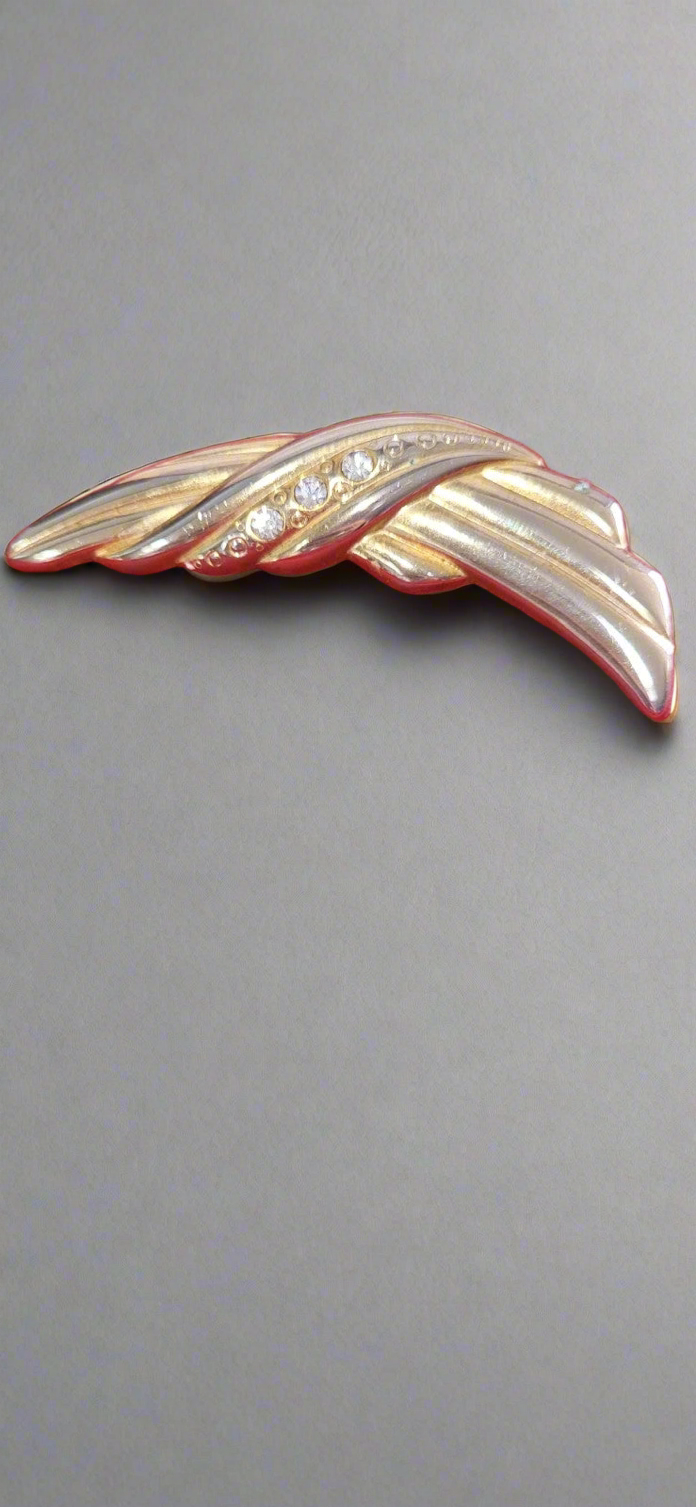 Beautiful vintage brooch