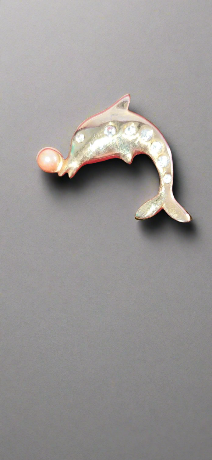 Beautiful vintage brooch