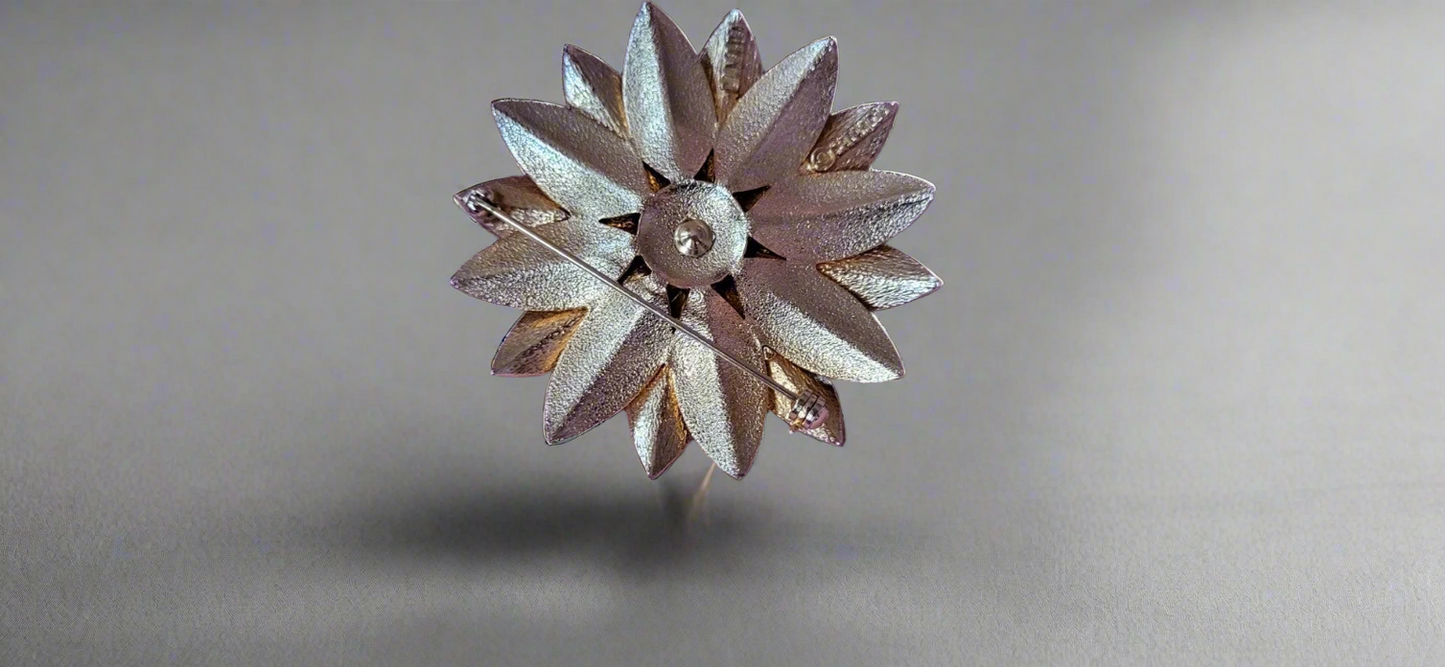 Sarah Coventry vintage flower brooch