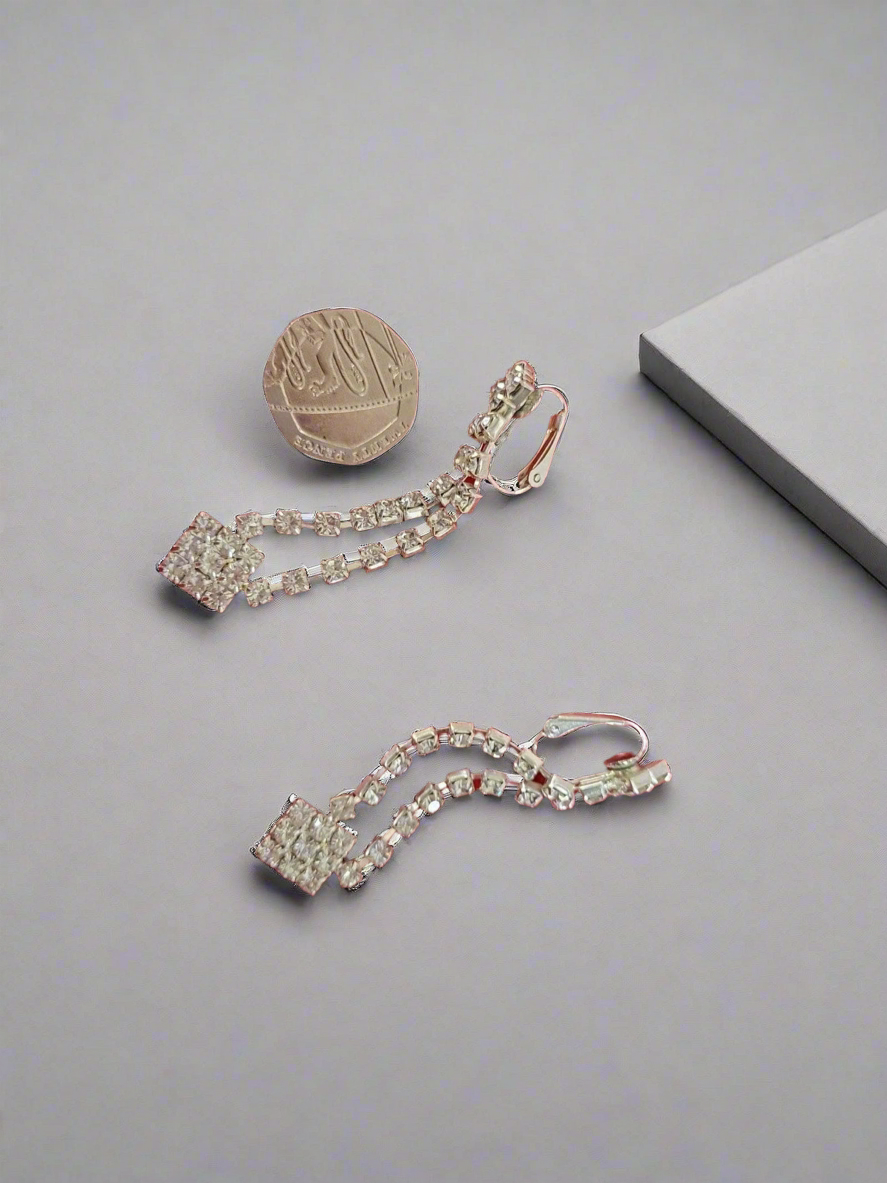 Glamorous sparkling clip on vintage earrings