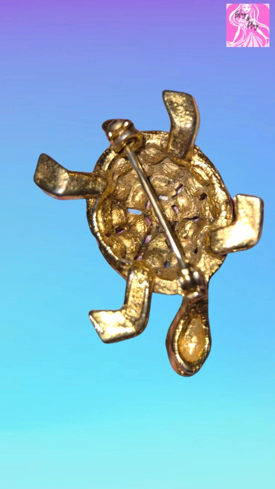 Turtle brooch