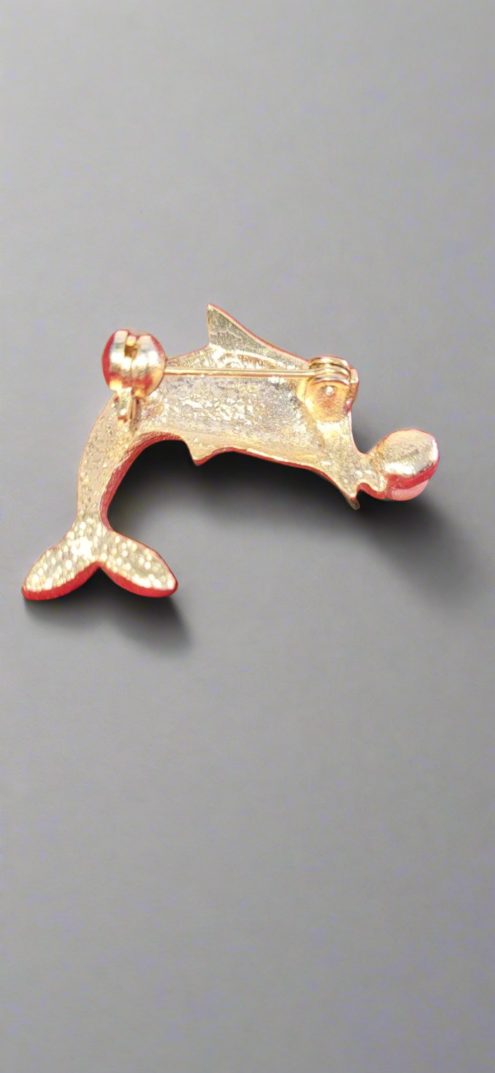 Beautiful vintage brooch