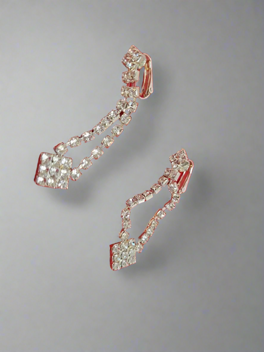Glamorous sparkling clip on vintage earrings