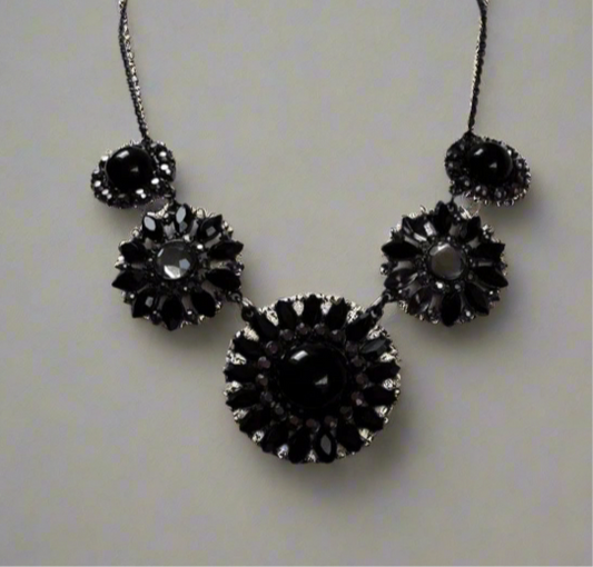 Statement necklace