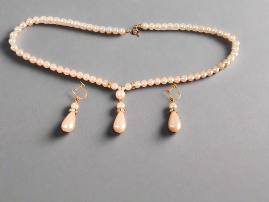 Faux Pearl set