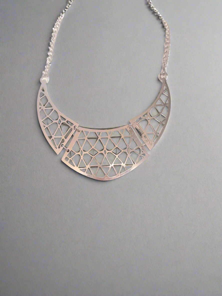 Statement necklace