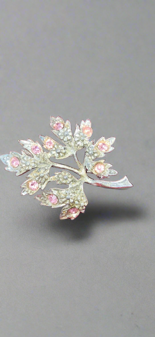 Beautiful vintage brooch