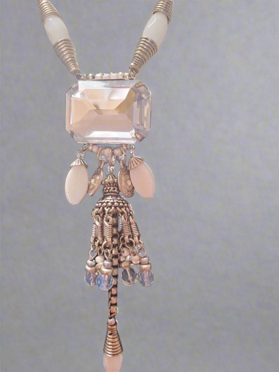 Statement necklace
