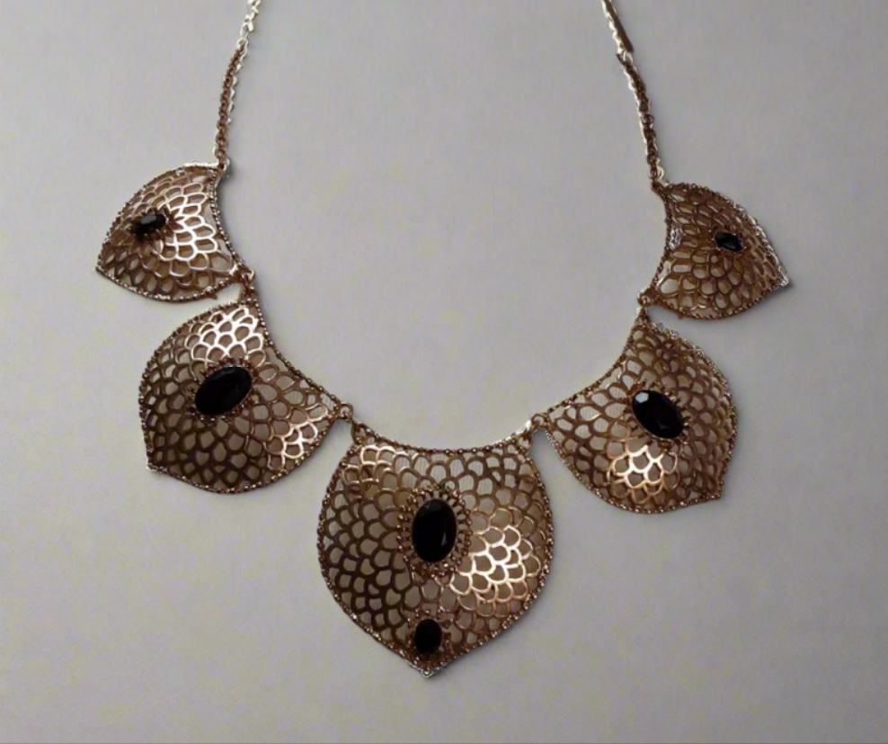 Beautiful coppertone ethnic style necklace