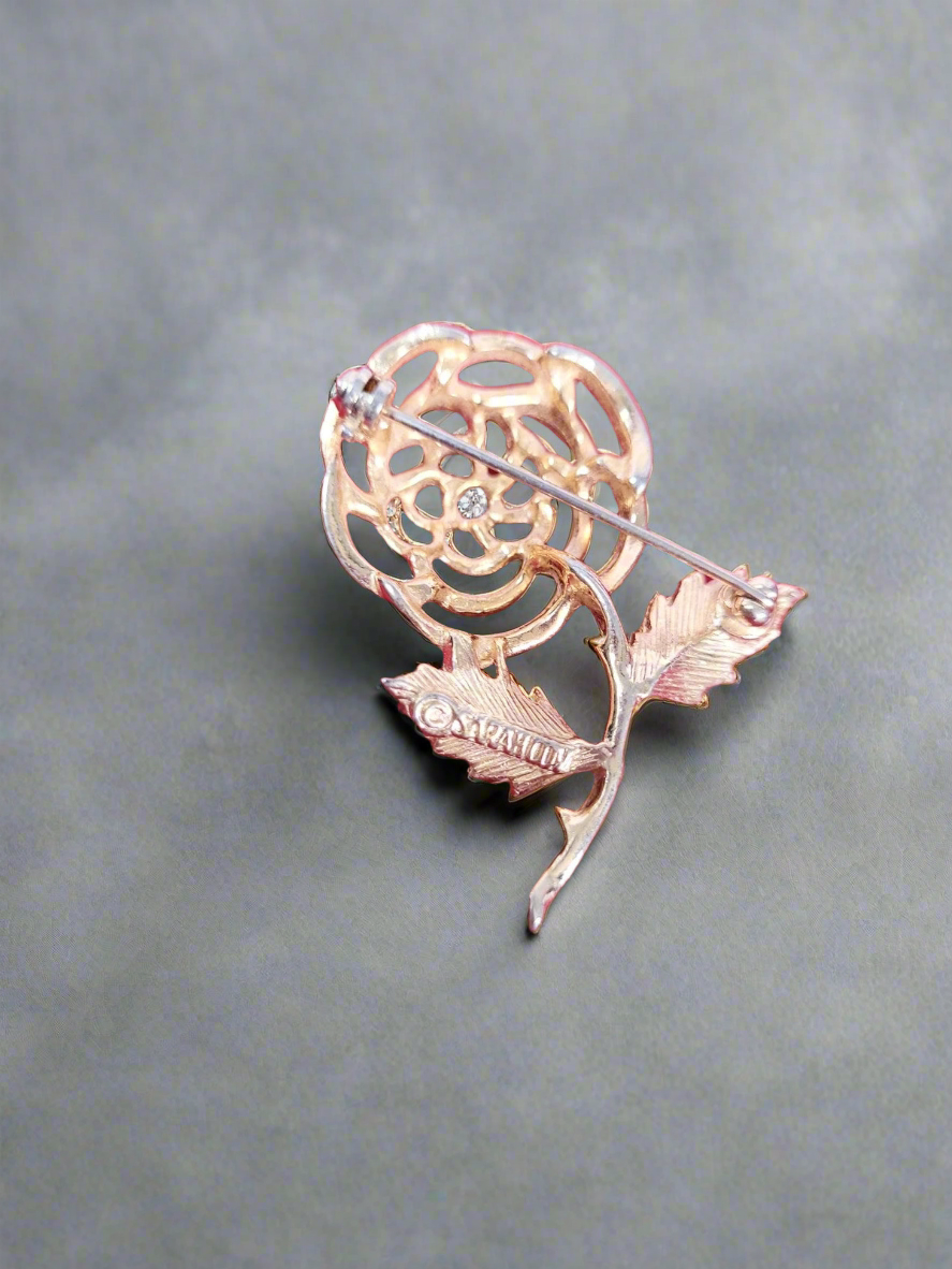 Sarah Coventry rose gold tone brooch