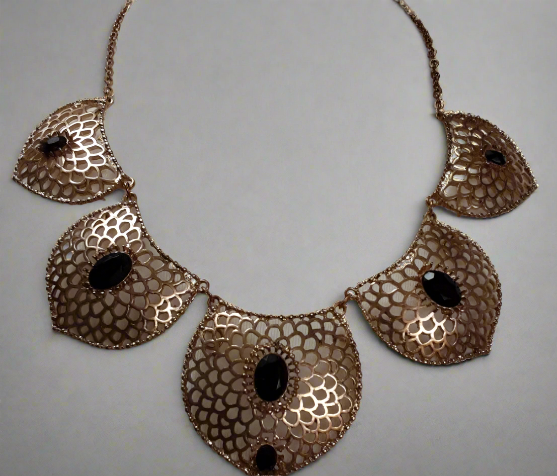 Beautiful coppertone ethnic style necklace